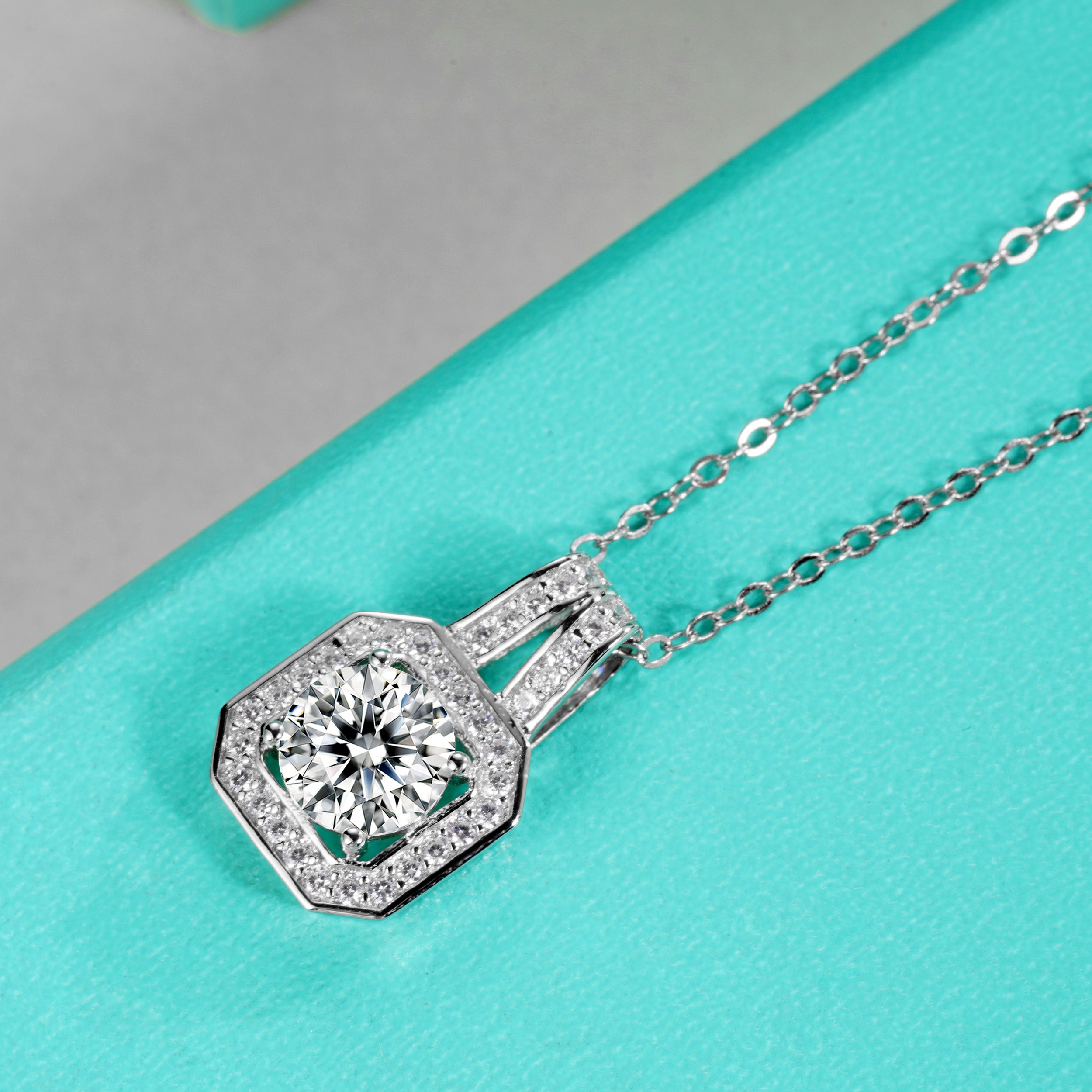 Square pendant [MSD.026]