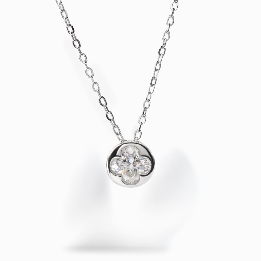 [MN0004] Round Four leaf clover necklace