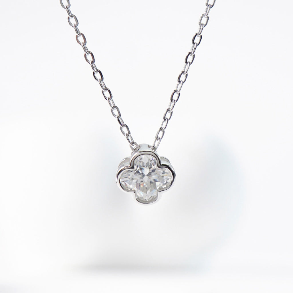 [MN0005] Round Four leaf clover necklace