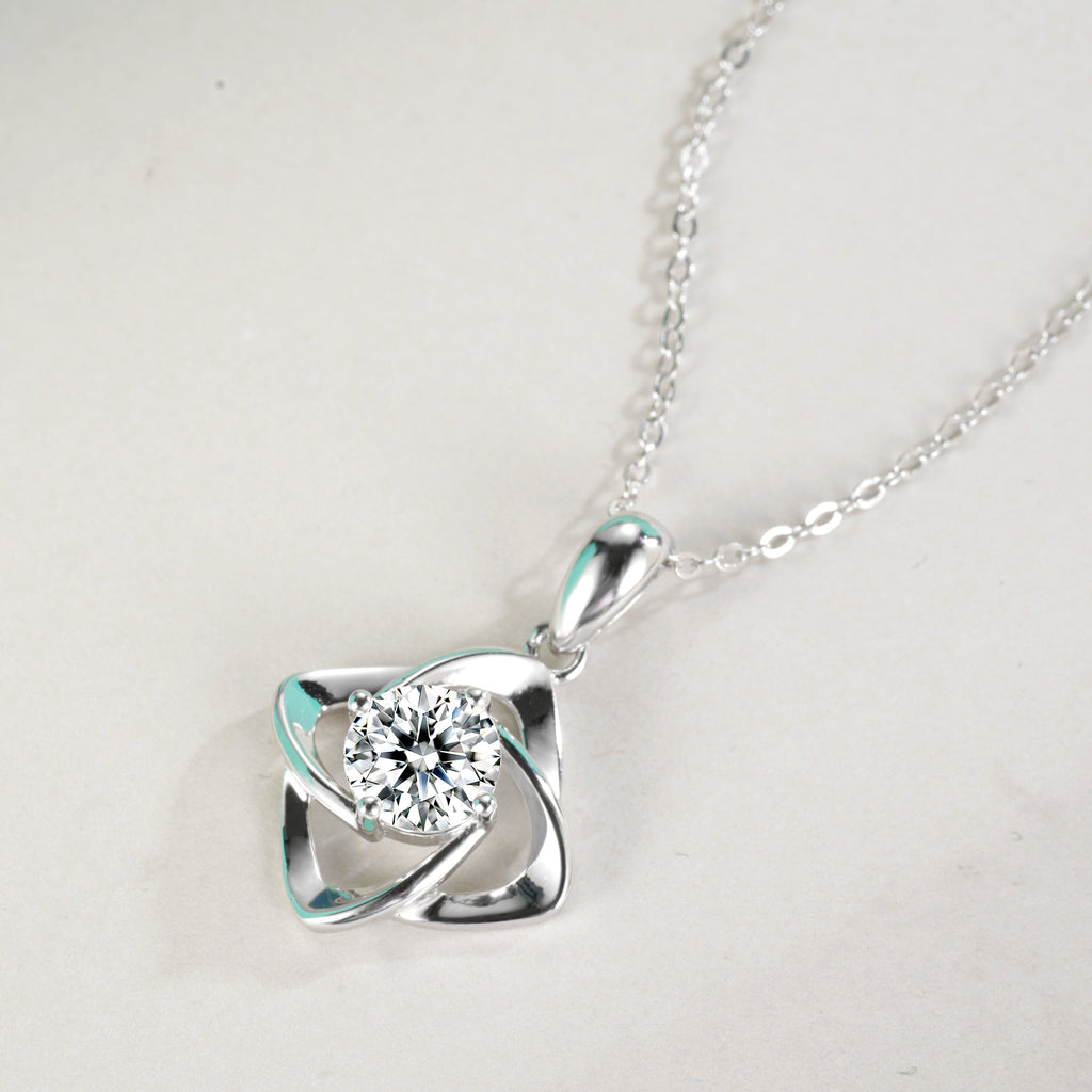 Romantic Four-Leaf Clover Pendant [MSD.068]