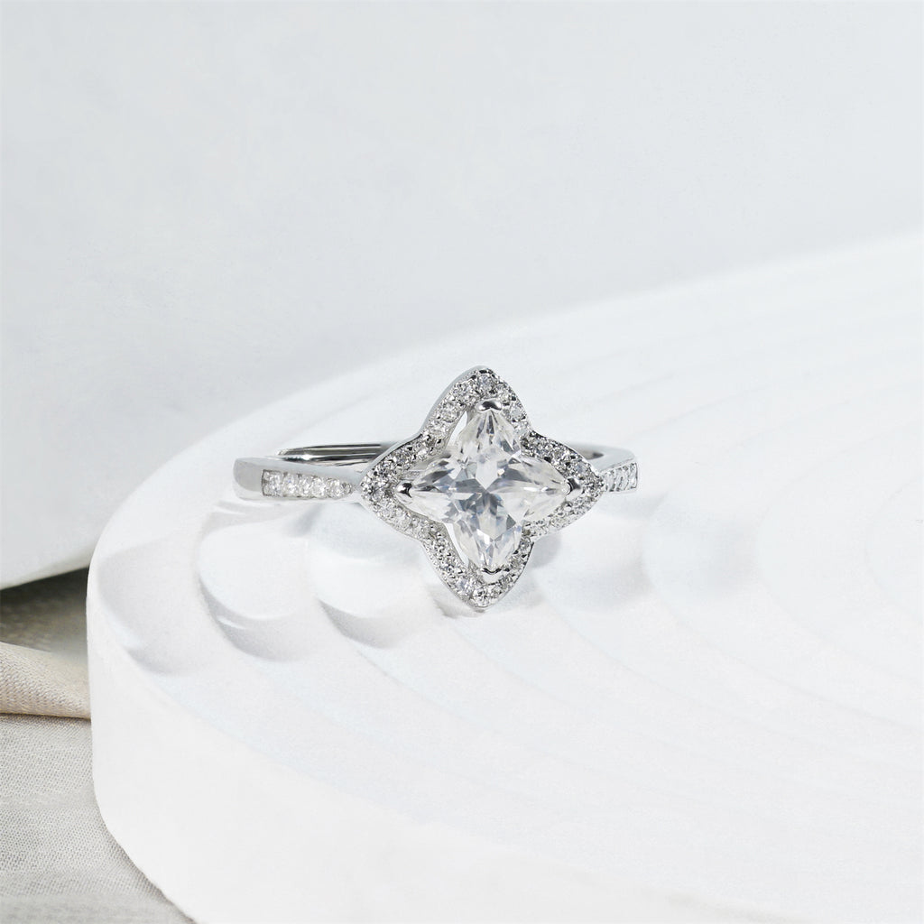 [MFR0001] Micro-paved lily grass ring