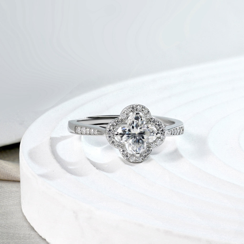 [MFR0006] Micro-paved four-leaf clover ring