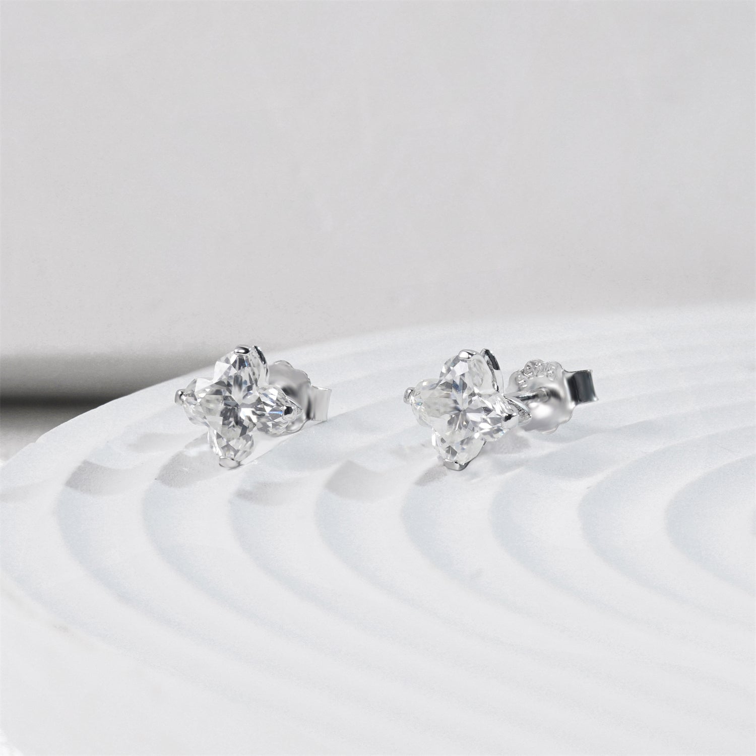 [ME0002] Four-leaf clover earrings