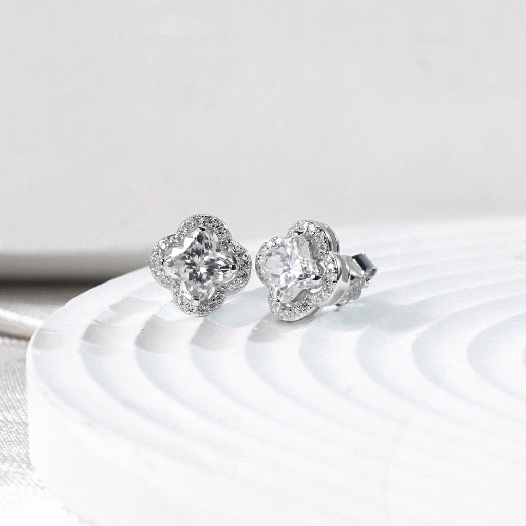 [ME0007] Micro-embellished four-leaf clover earrings
