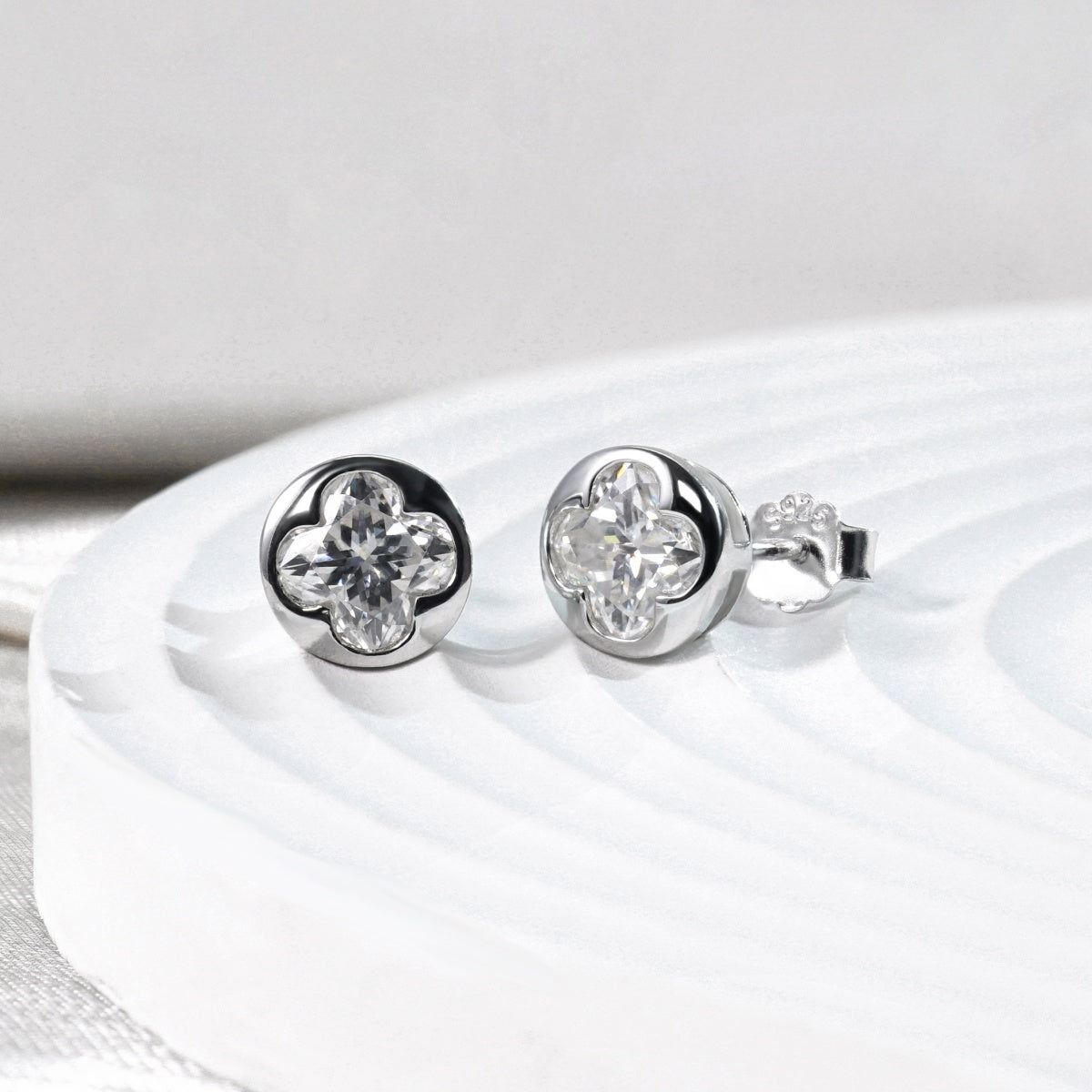 [ME0005] Four-leaf clover earrings
